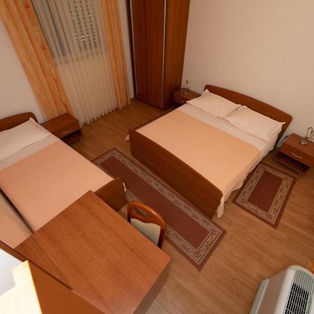 Apartmani Biser Tucepi Luaran gambar