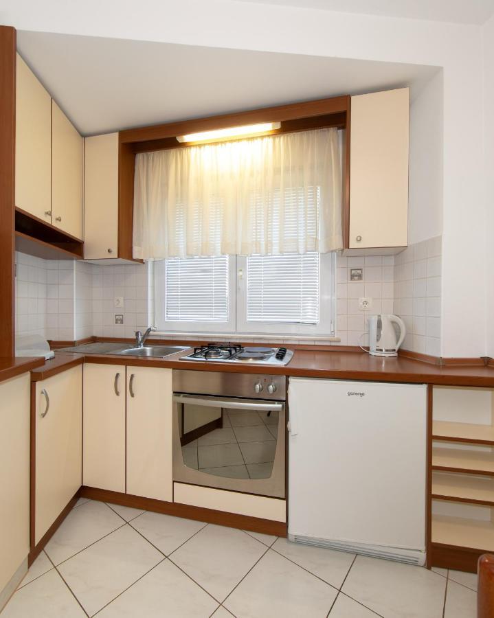 Apartmani Biser Tucepi Luaran gambar