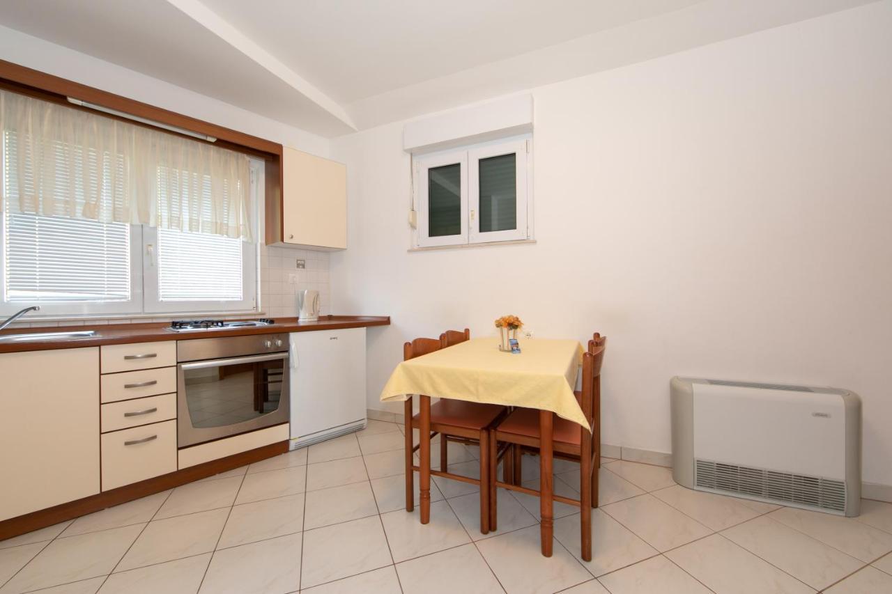 Apartmani Biser Tucepi Luaran gambar