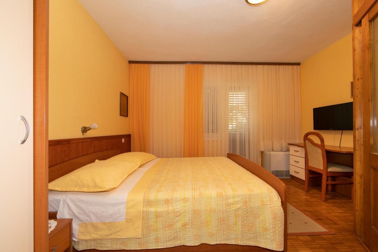 Apartmani Biser Tucepi Luaran gambar