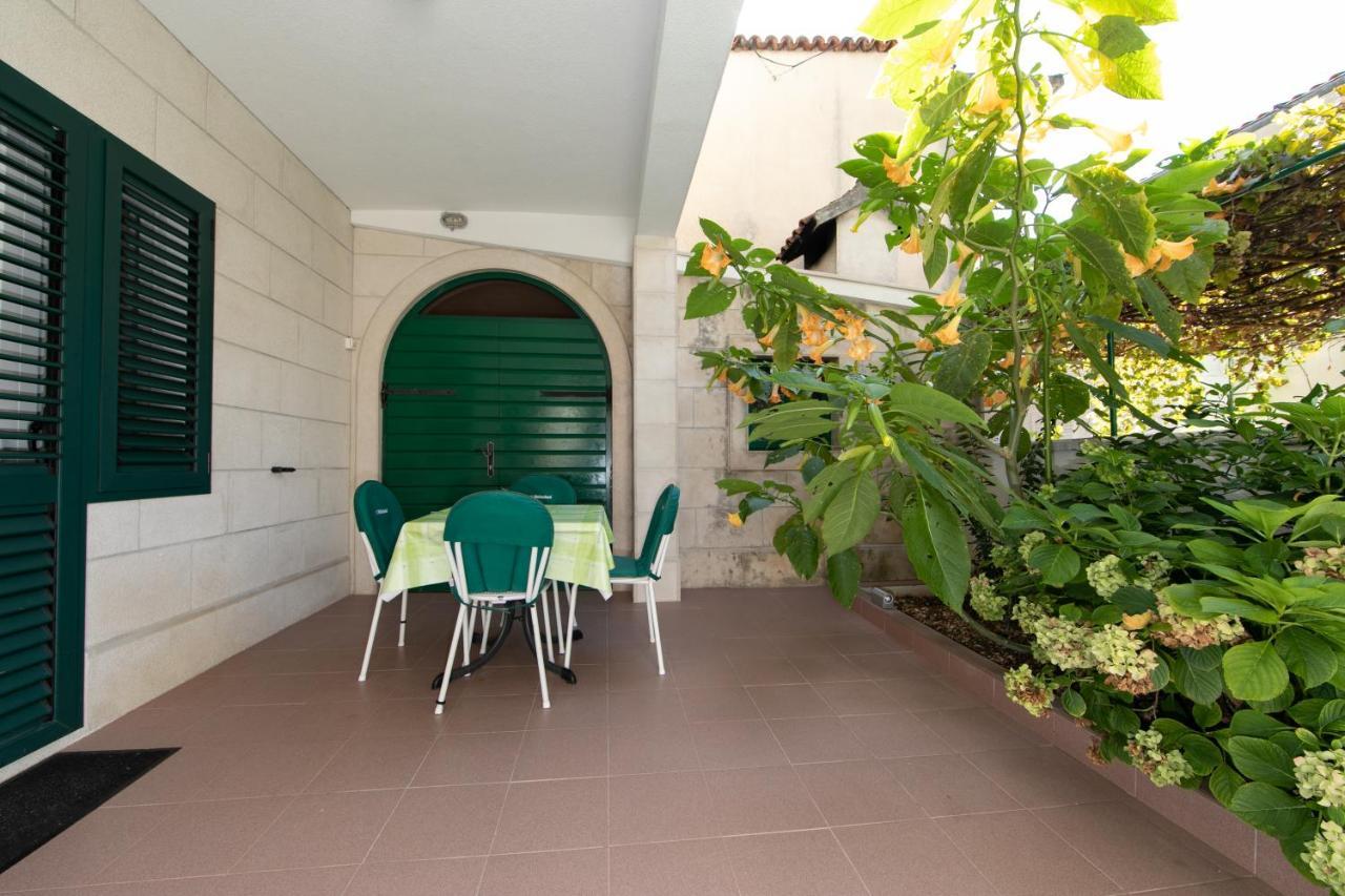 Apartmani Biser Tucepi Luaran gambar