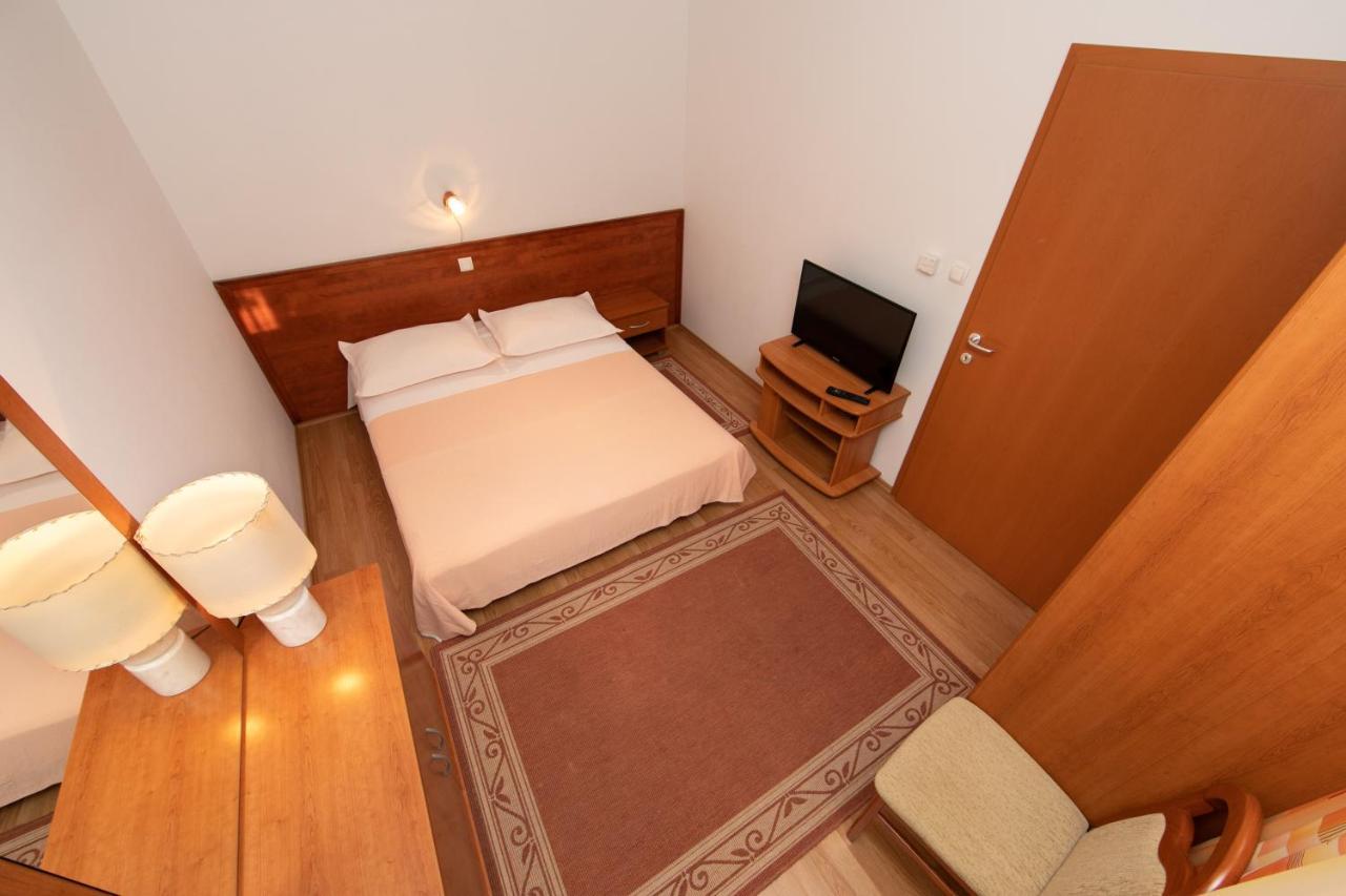 Apartmani Biser Tucepi Luaran gambar