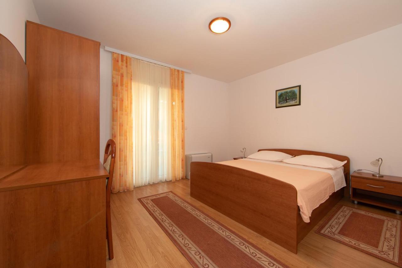 Apartmani Biser Tucepi Luaran gambar