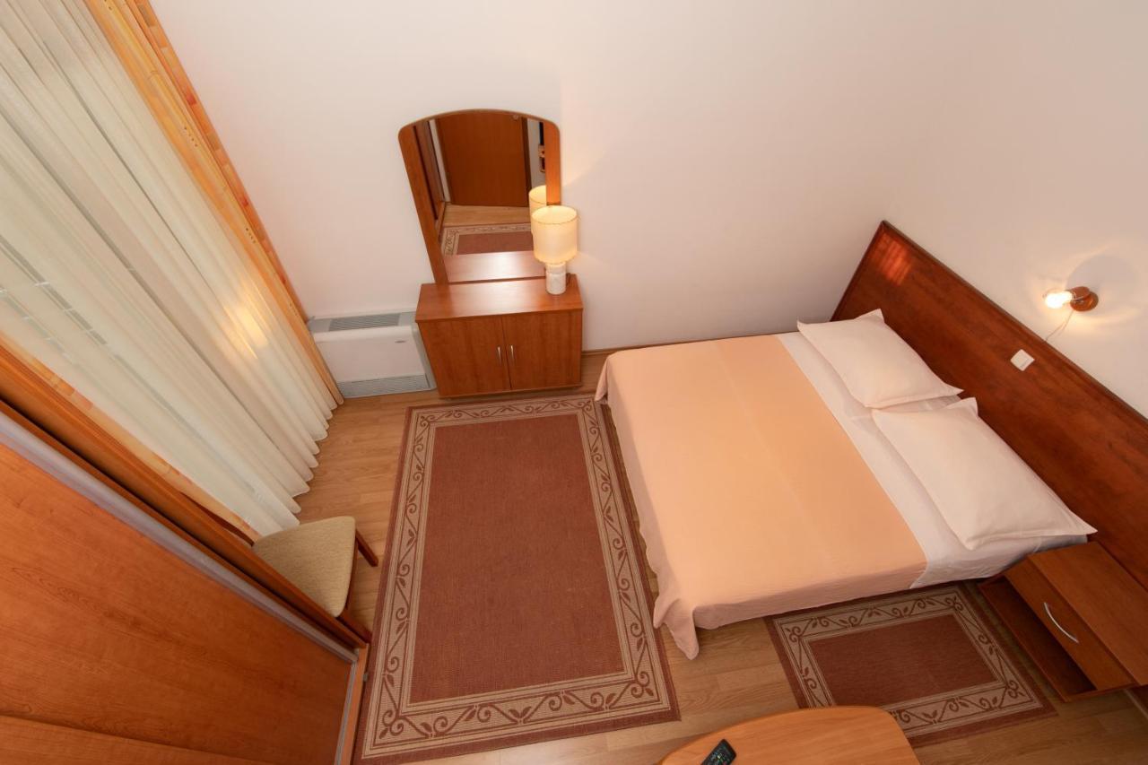 Apartmani Biser Tucepi Luaran gambar