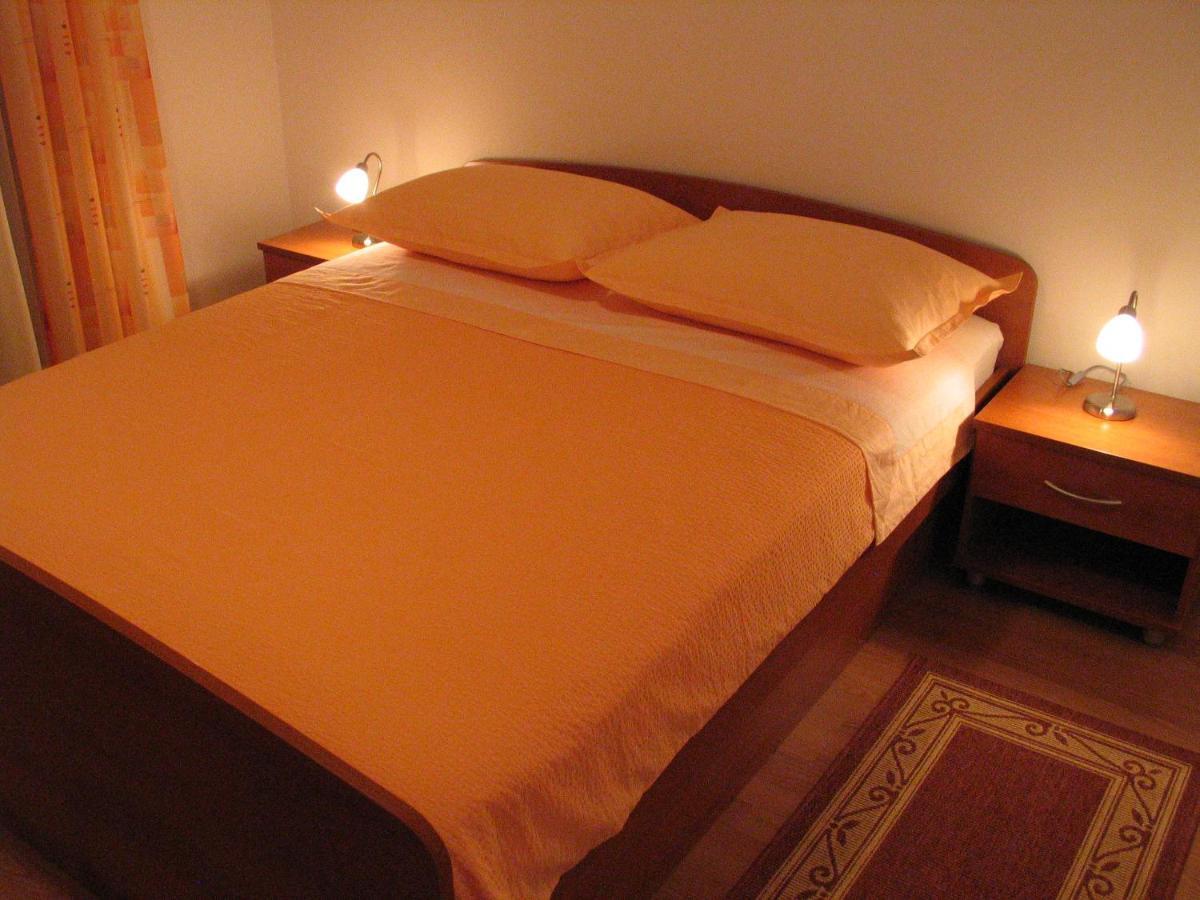 Apartmani Biser Tucepi Luaran gambar