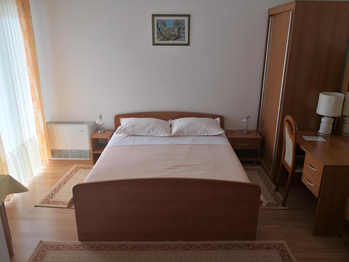 Apartmani Biser Tucepi Luaran gambar